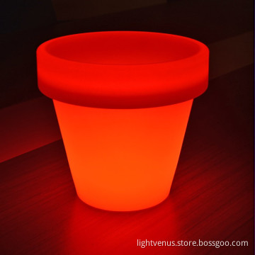 EC-firendly PE materials shiny planter or flower plastic pots for hotel ,home, restaurant, decorative